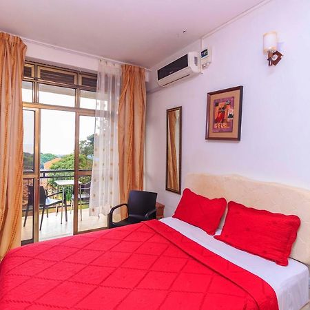 Frontiers Hotel Entebbe Esterno foto
