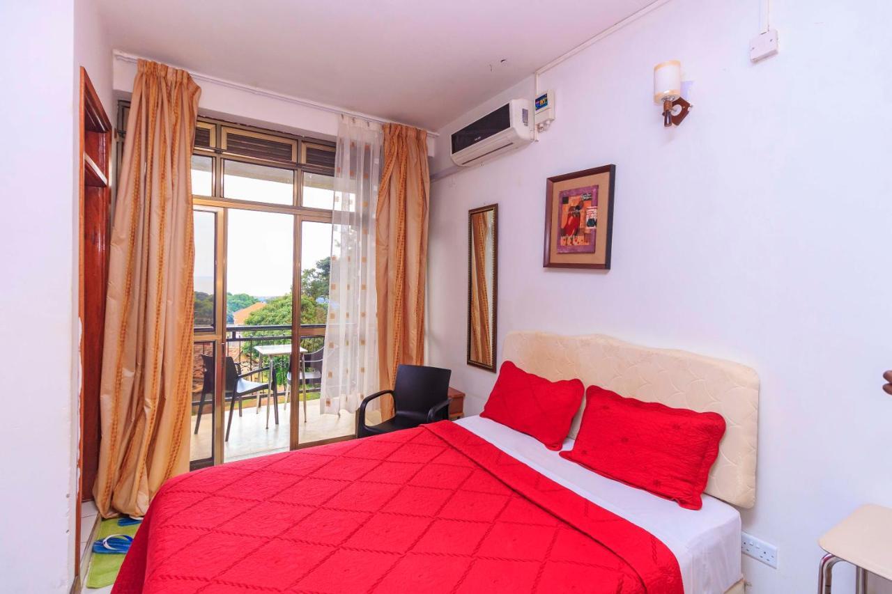 Frontiers Hotel Entebbe Esterno foto