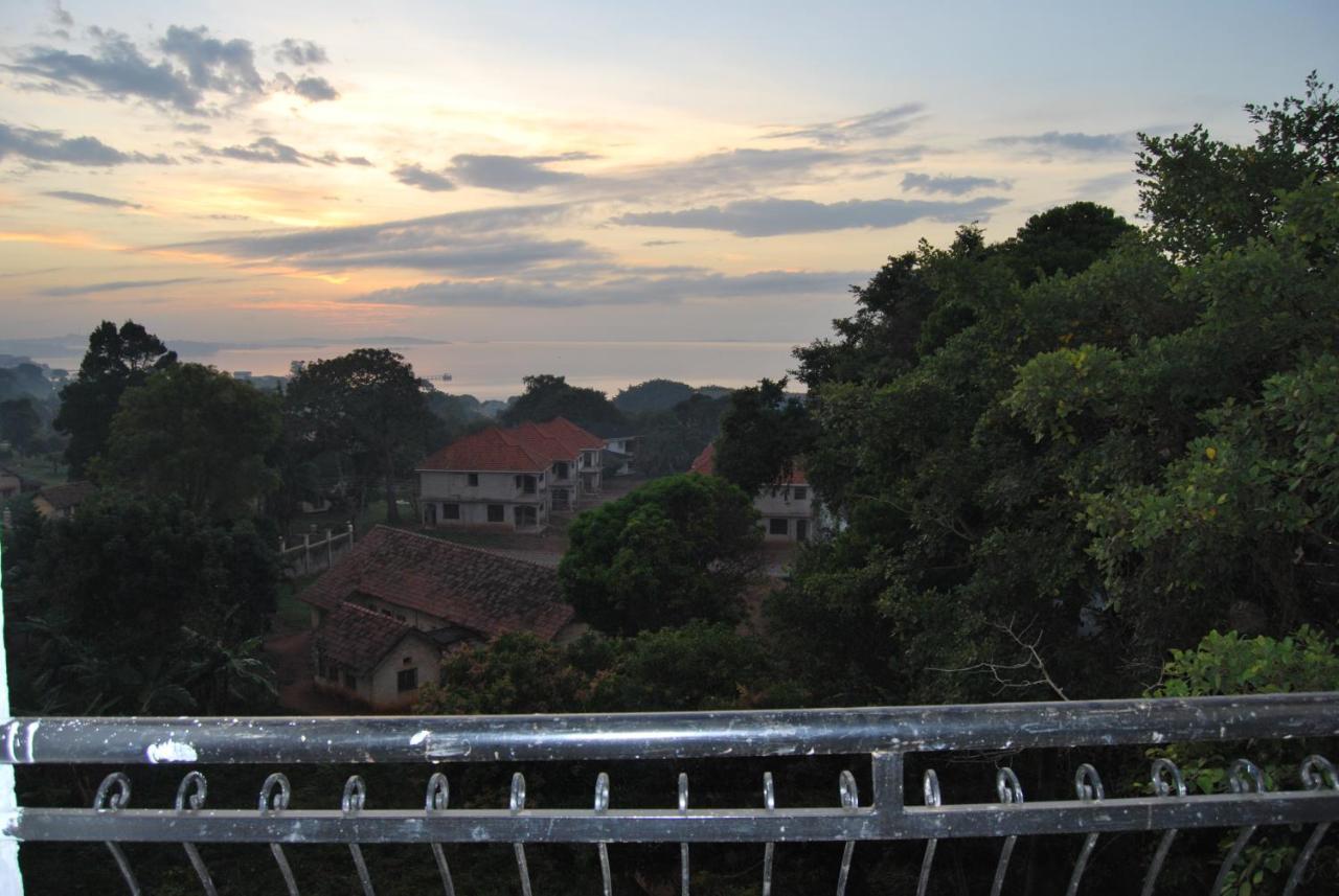 Frontiers Hotel Entebbe Esterno foto