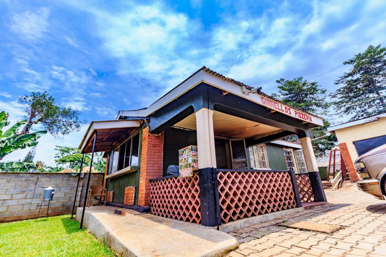 Frontiers Hotel Entebbe Esterno foto