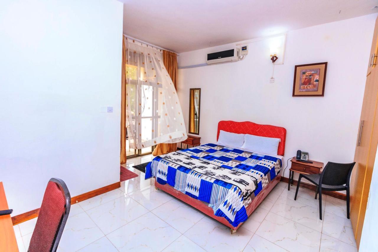 Frontiers Hotel Entebbe Esterno foto