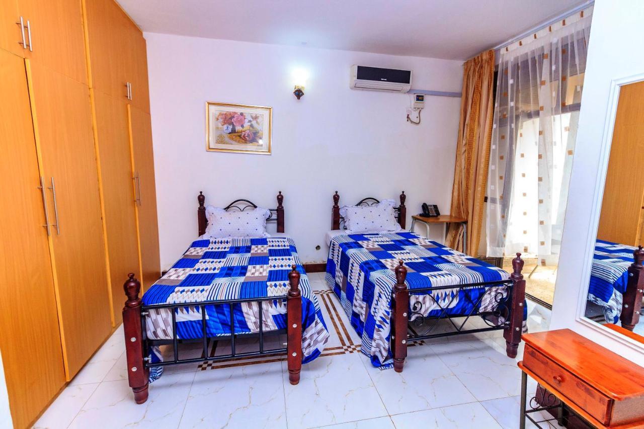 Frontiers Hotel Entebbe Esterno foto
