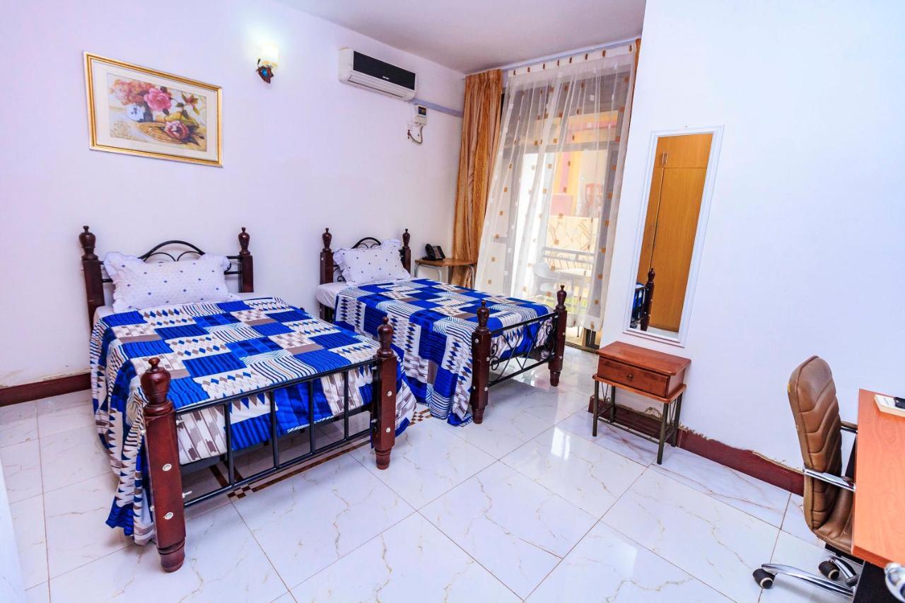 Frontiers Hotel Entebbe Esterno foto